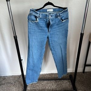 Abercrombie & Fitch The 90’s Straight Ultra High Rise Size 32/14 Short